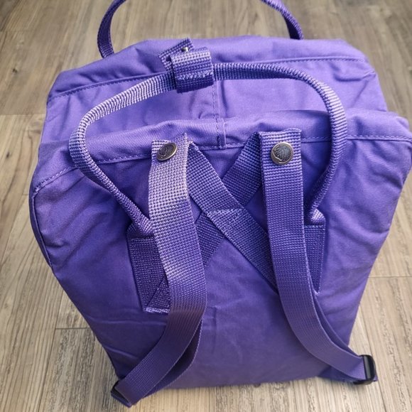NWT.26.Fjallraven Re-kanken Water Resistant Backpack in Purple women-Girls@25 main image 6